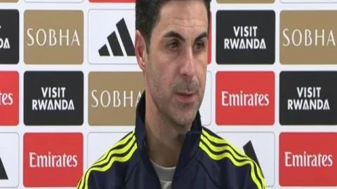 篮球盛宴来袭：公牛对决湖人，NBA巅峰对决等你揭秘！